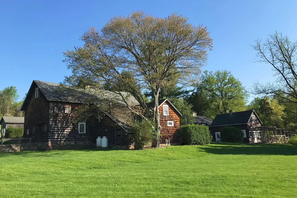 Barns at Merchiston Farm, Chester Township